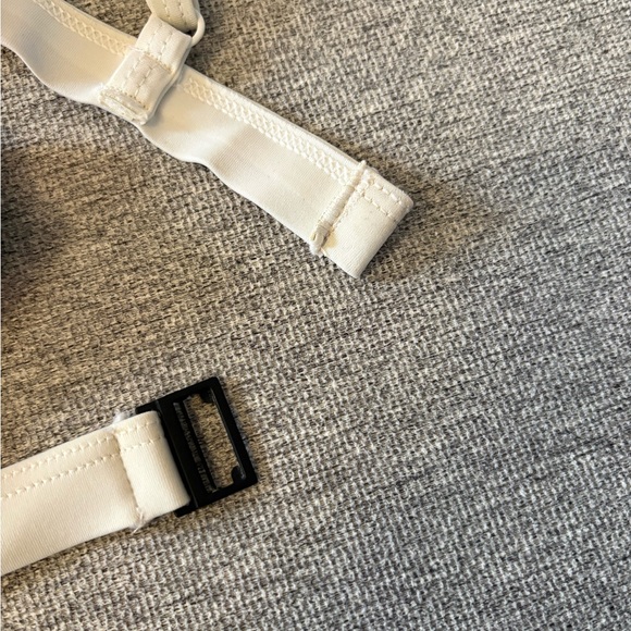 TRIANGL SWIMWEAR BIKINI - Picture 5 of 7